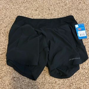 Brooks Chaser Black Shorts Size Small 7”